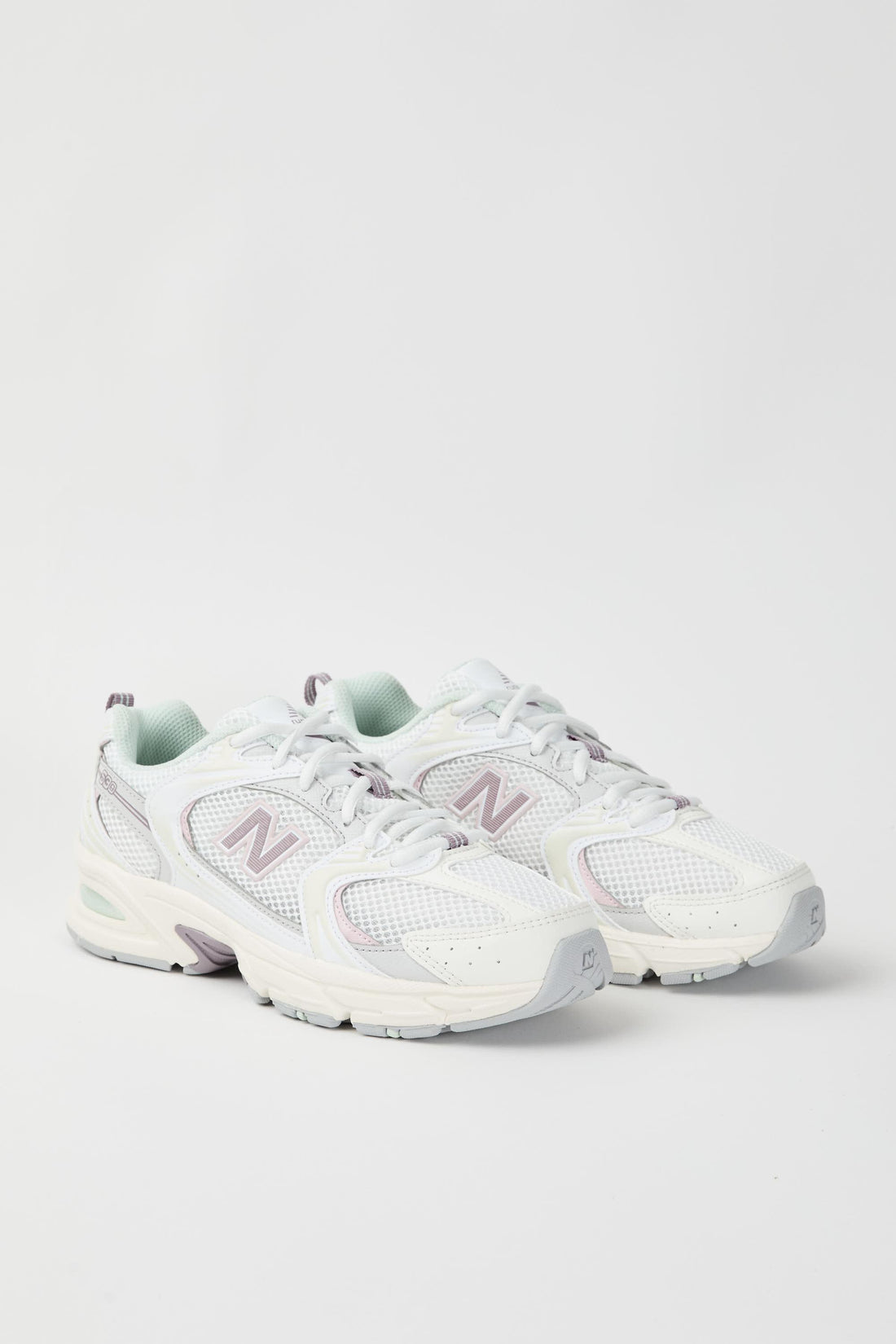 NEW BALANCE U530