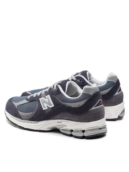 NEW BALANCE 2002
