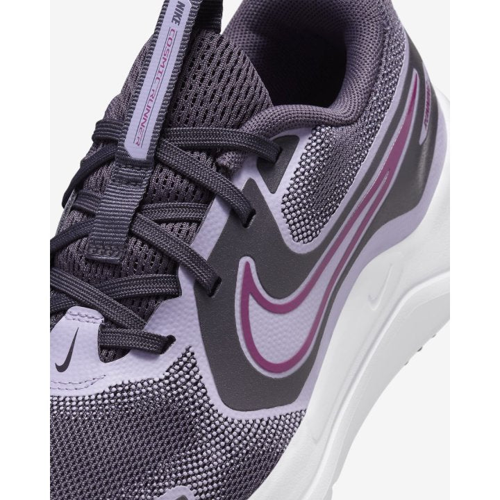 NIKE COSMIC RUNNER