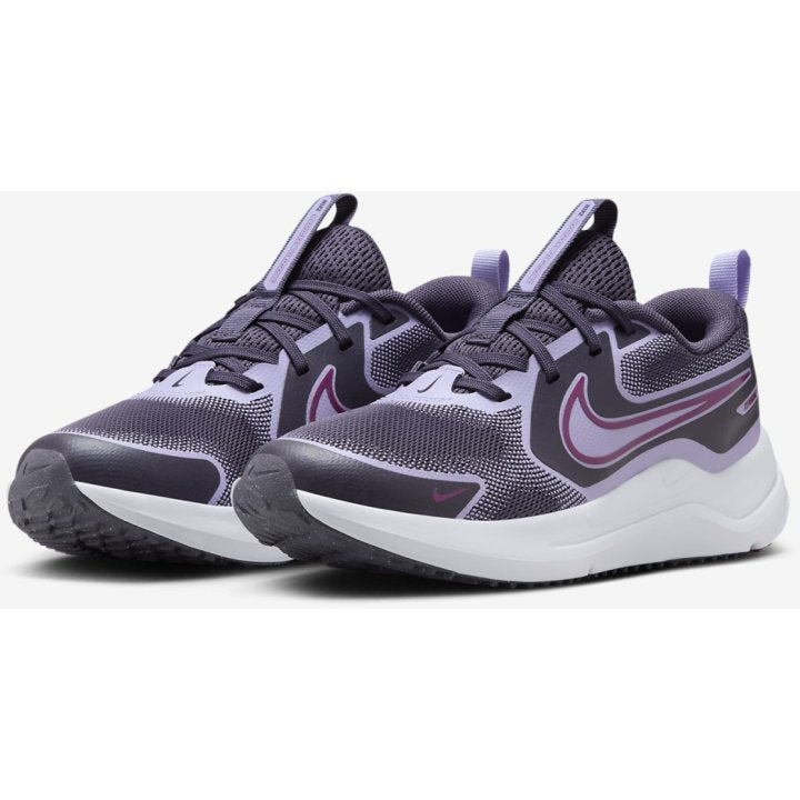 NIKE COSMIC RUNNER