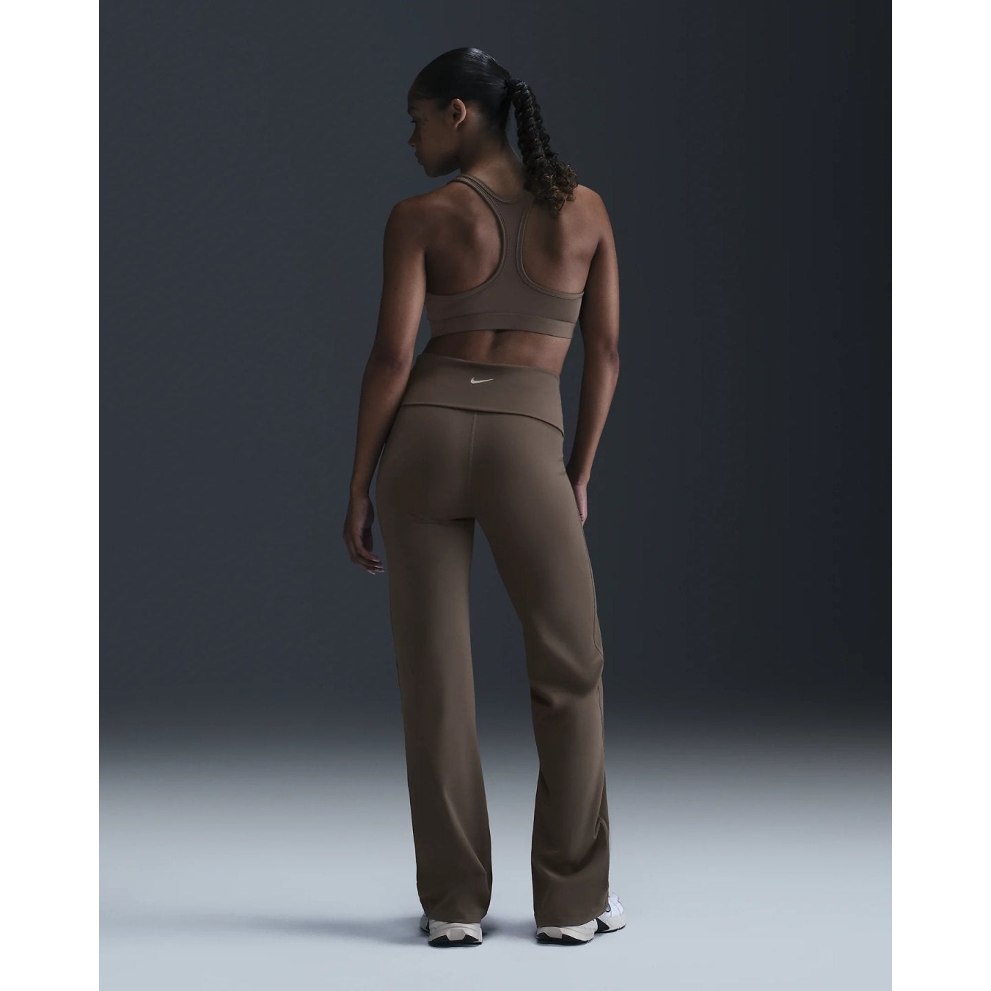 NIKE SWOOSH LIGHT SUPPORT