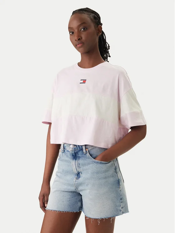 TOMMY JEANS CBLK BADGE TEE