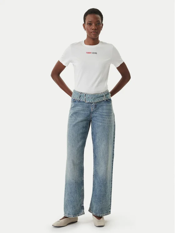 TOMMY JEANS REGULAR ESSENTIAL LOGO 2 TEE
