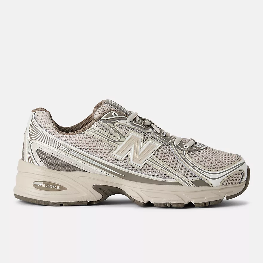 NEW BALANCE 740
