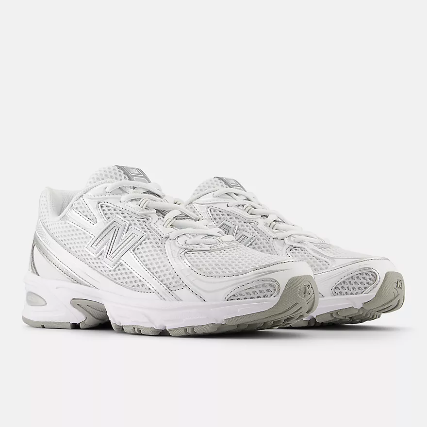 NEW BALANCE 740